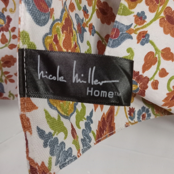 Set 4 Floral Fall Placemats, Nicole Miller, Cloth Table Mats 12x18" - Picture 5 of 5